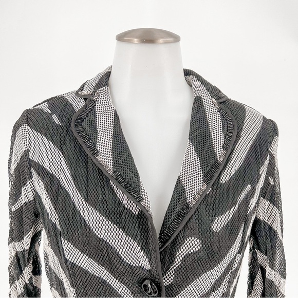 Black and White Alberto Makali Gauze with Sequins Blazer - Picture 4 of 6